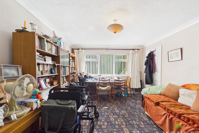 4, Willow Park, Shrewsbury photo 2