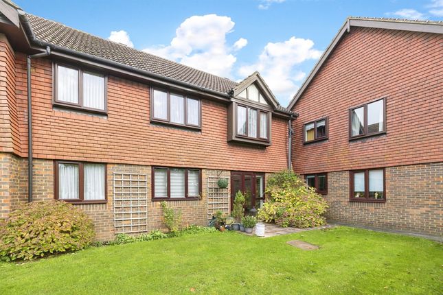 Property for sale in Ransom Close, Watford