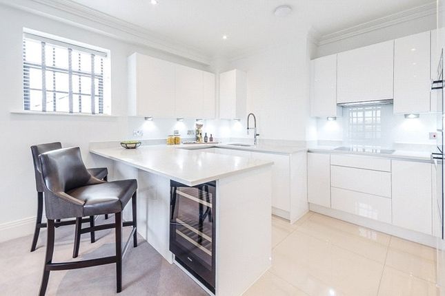 2-bed flat on Flat 15 Palace Wharf,, Rainville Road, London, £4,008/mo