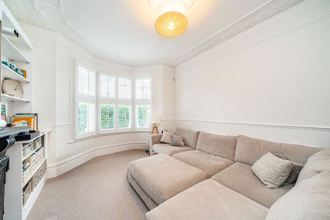 Grandison Road, London photo 2