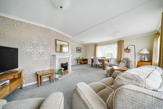 27 Shenley Park, Bletchenden Road, Ashford photo 2