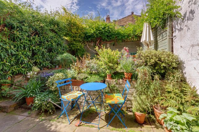 32, Despard Road, London photo 4