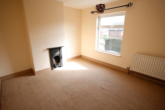 25, Ilkeston photo 4