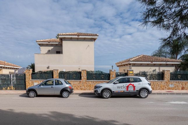 Villa for sale in Bigastro, Alicante, Spain