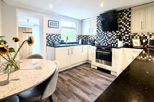 32, Town Hill, West Malling photo 5