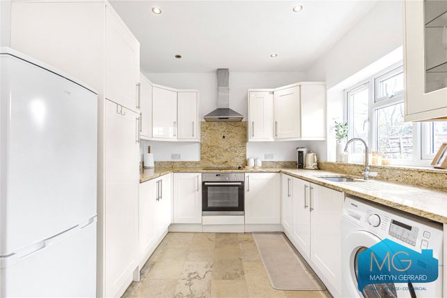 Bungalow for sale in Connaught Avenue, East Barnet, Barnet