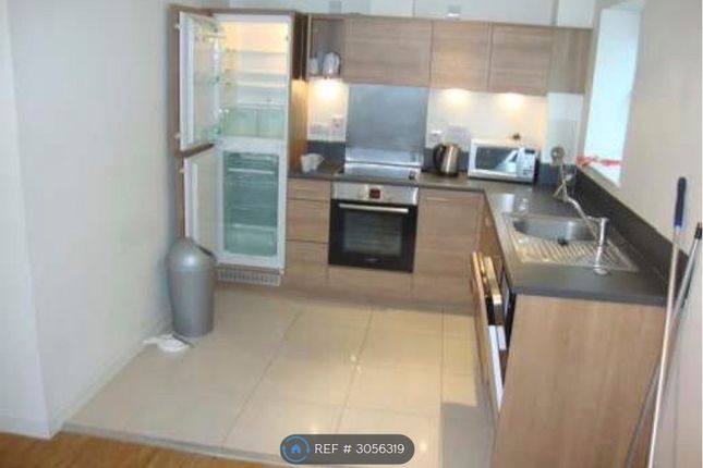 Flat, Commercial Road Lime House, London photo 3