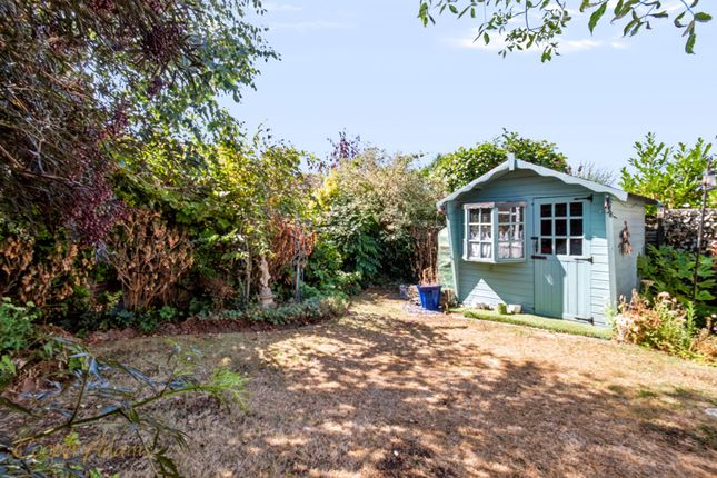 43 Dell Drive, Littlehampton photo 4