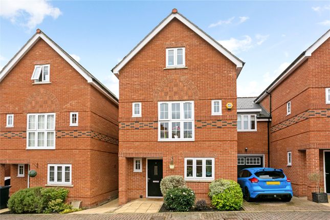 Link-detached house for sale in The Courtyard, Maidenhead
