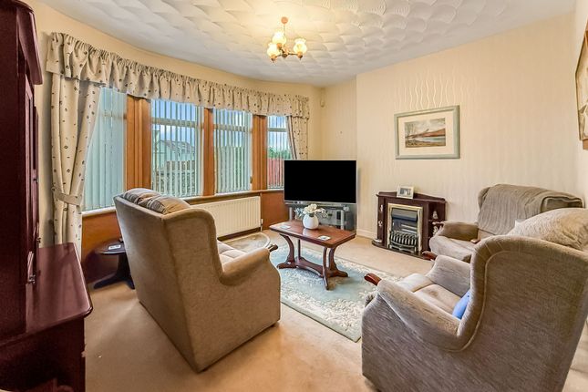 50 Strutherhill, Larkhall photo 3
