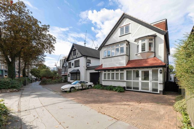 Thumbnail Link-detached house for sale in Addiscombe Road, Croydon