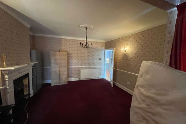 Shared accommodation to rent in Collinwood Gardens, Ilford