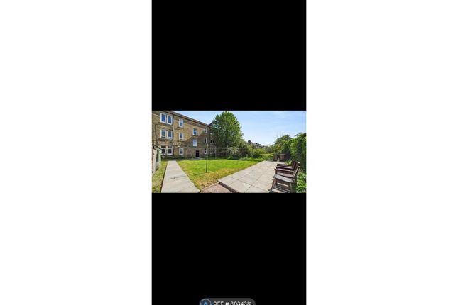 Flat, Barterholm Road, Paisley photo 2