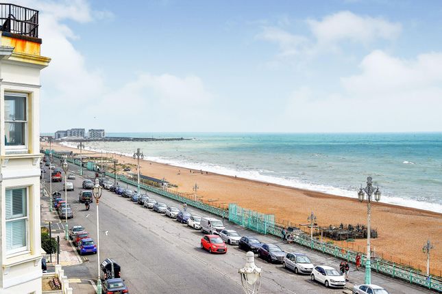 Flat to rent in The Albemarle, Marine Parade, Brighton
