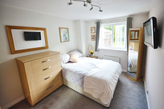 85, Huron Road, Broxbourne photo 3