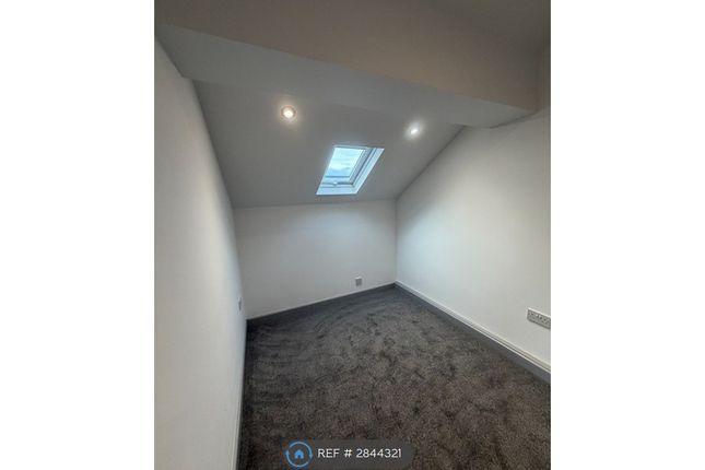 Flat, Sheffield Road, Chesterfield photo 5