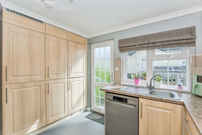 30, Gattington Park, 30, Hawthorn Hill, Lincoln photo 4