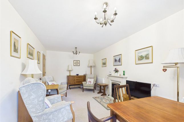 5, Magpie Court, Hanham photo 4
