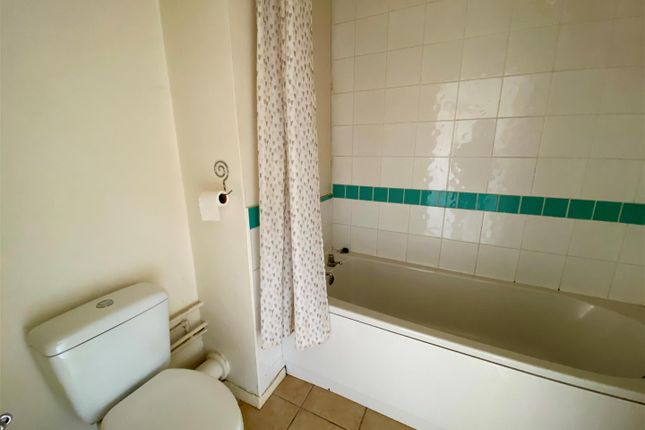 Flat 54, Manton Court, Rotunda Road, Eastbourne photo 4