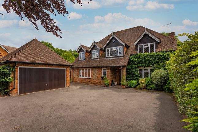 Thumbnail Detached house to rent in Sycamore Close, Amersham
