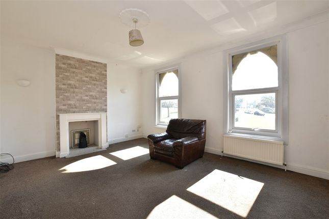 Chigwell Road, Woodford Green photo 3