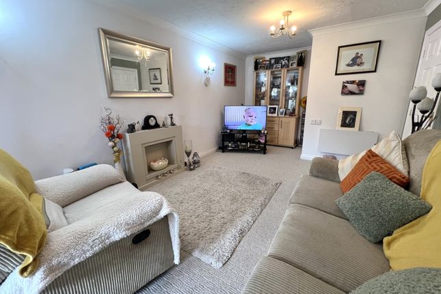 127, Sovereign Court, Cleveleys photo 3