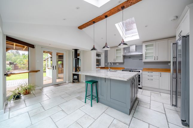 34, Rutson Road, Byfleet photo 2