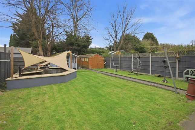 1 Haddon Close, Chesterfield photo 3