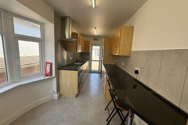 6, Hillview Road, High Wycombe photo 2