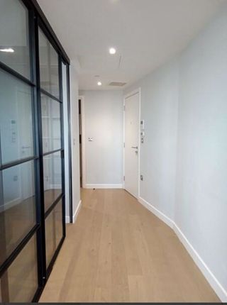 Apartment 9, Floor 14, Wembley Point, Wembley photo 4