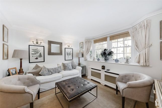 Mews house to rent in Saddle Yard, Mayfair