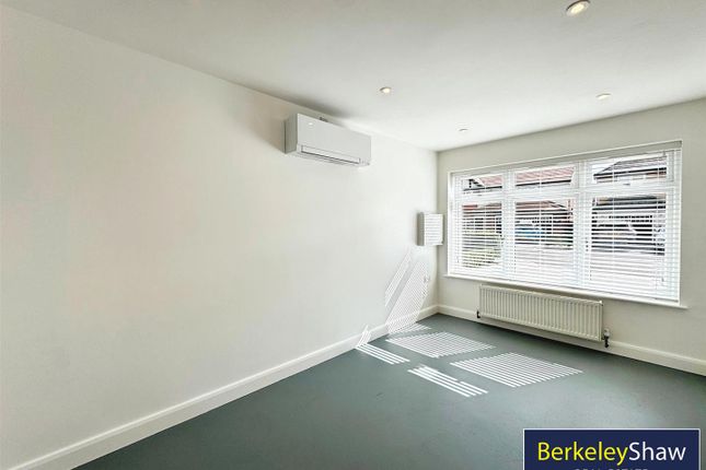 Stoneleigh Park, Thornton