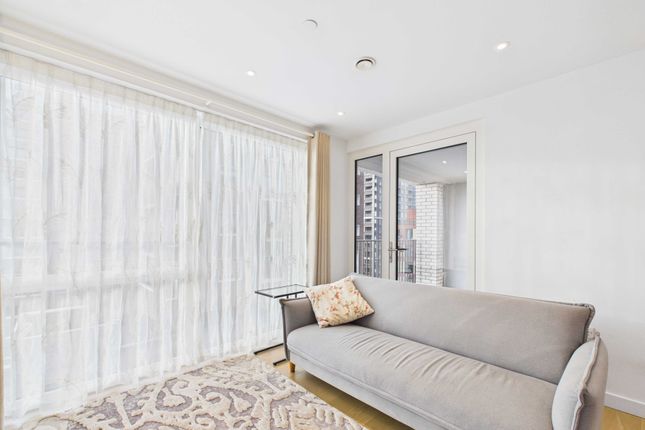 904 Baldwin Point, 6, Sayer Street, London photo 4