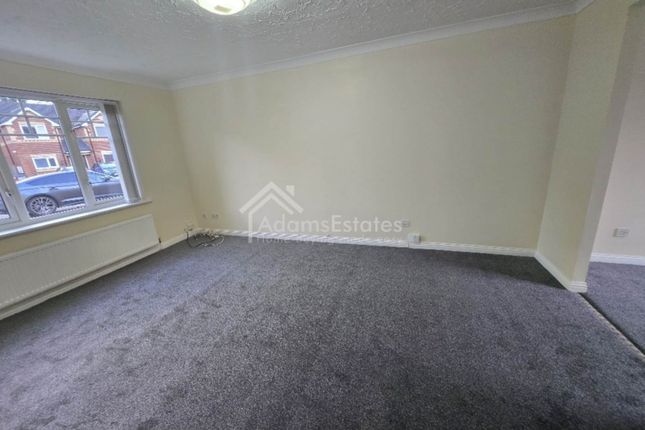 14, Millwater Avenue, Dewsbury photo 4