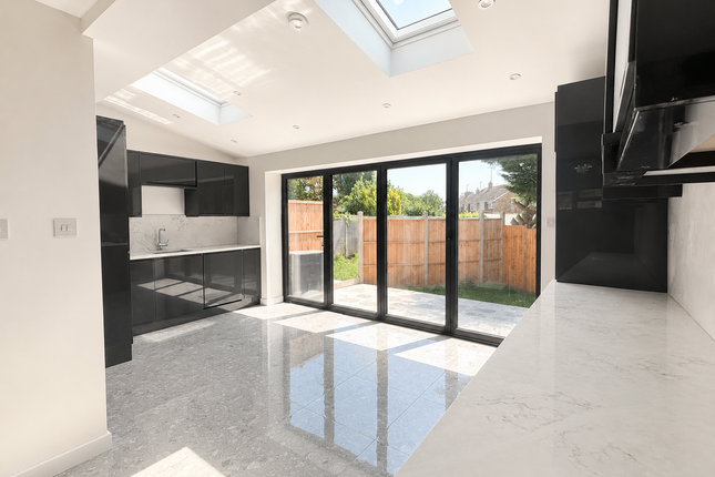 38A South Bank, Staplehurst photo 3