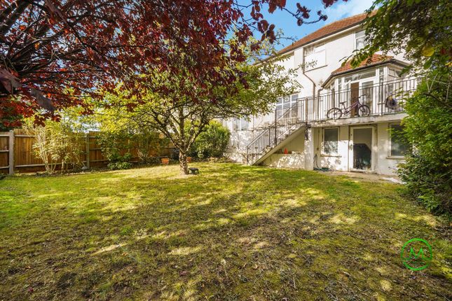 13 The Crossways, Wembley photo 3