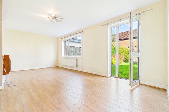 6, Ladyhill, Usk photo 2
