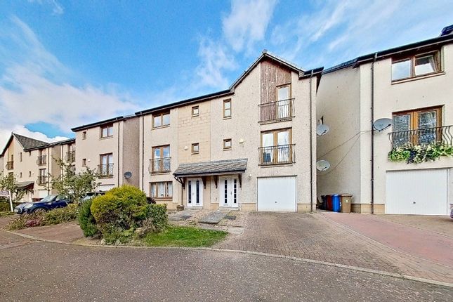 Thumbnail Town house to rent in Constitution Crescent, City Centre, Dundee