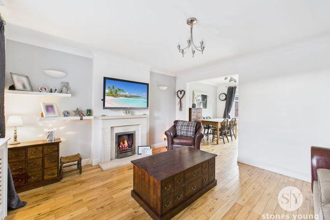 5 Heys Court, Blackburn photo 2