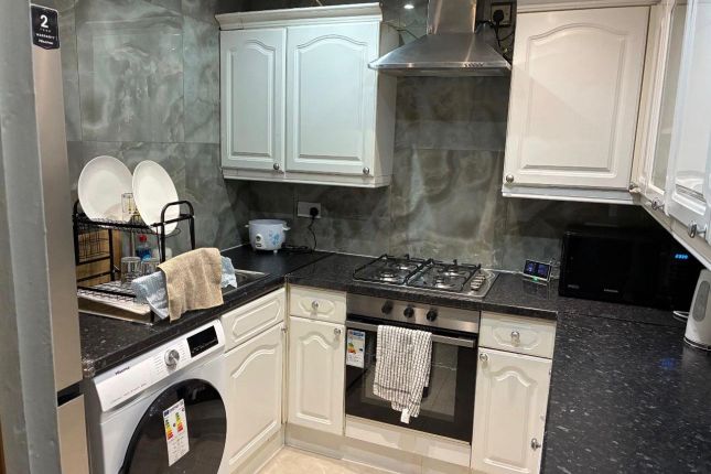 Daiglen Drive, South Ockendon photo 3