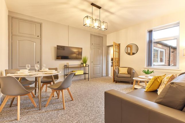 Living Room 2.Jpg