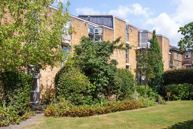 Studio for sale in Wellesley Road, Chiswick