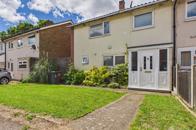 41, Whomerley Road, Stevenage photo 2