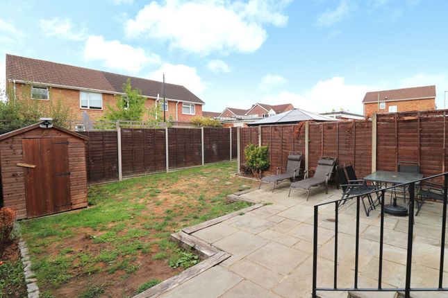 53 Eastleigh Road, Eastleigh photo 4