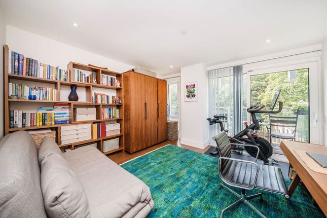 Flat 12, Admiralty Building, 17, Henry Macaulay Avenue, Kingston Upon Thames photo 4