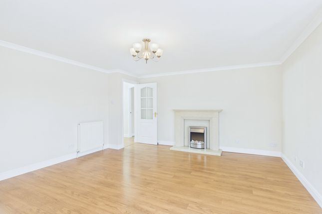 1R, 2, Oakburn Walk, Alexandria, West Dunbartonshire photo 4