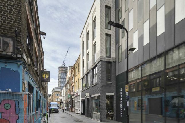 Office to let in Standard Place, London