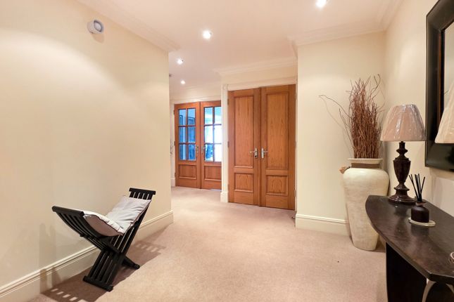 Apt. 12 Majestic Apartments,King Edward Road, Onchan photo 3