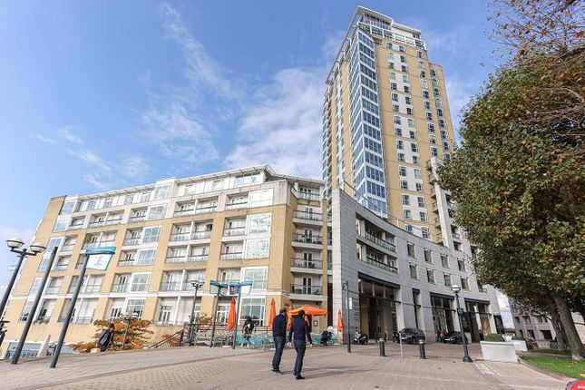 Thumbnail Flat for sale in Berkeley Tower, 48 Westferry Circus, Canary Wharf
