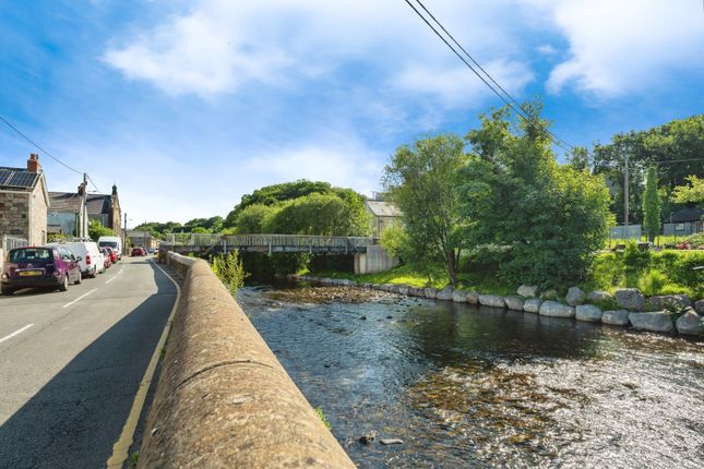 8, Heol Giedd, Powys photo 4